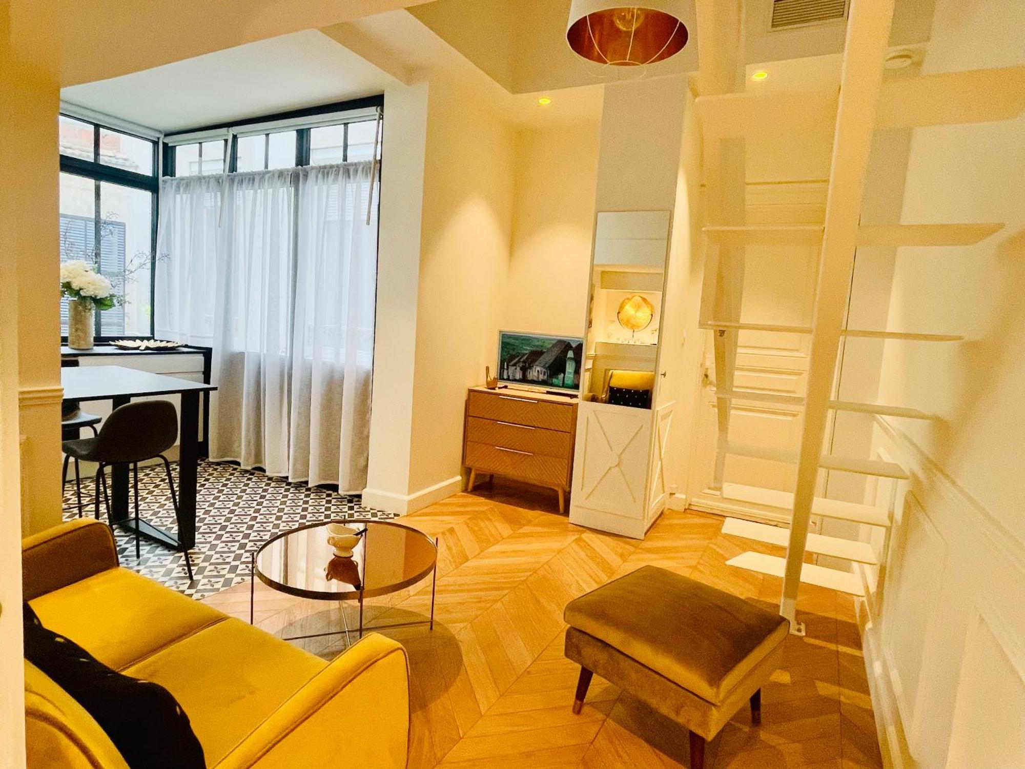 Appartements De Charme Du General Leclerc - Place D'Erlon - Hypercentre - Gare - ランス エクステリア 写真