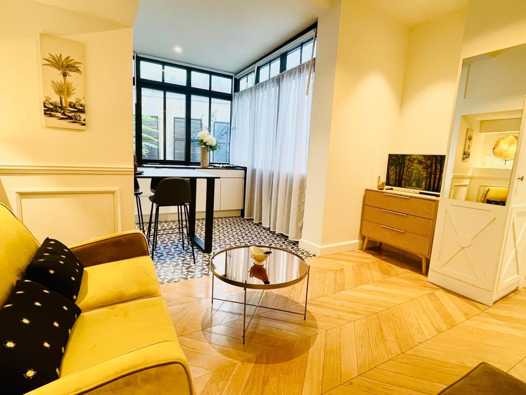 Appartements De Charme Du General Leclerc - Place D'Erlon - Hypercentre - Gare - ランス エクステリア 写真
